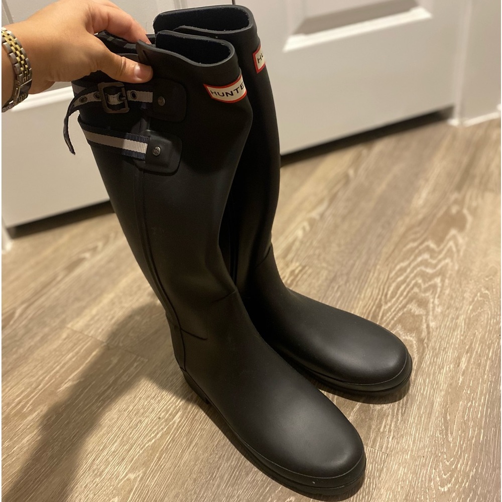 Hunter Knee High Backstrap Boots with Hunter Boot Inserts